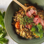 Bulgur-Eintopf mit Erbsen